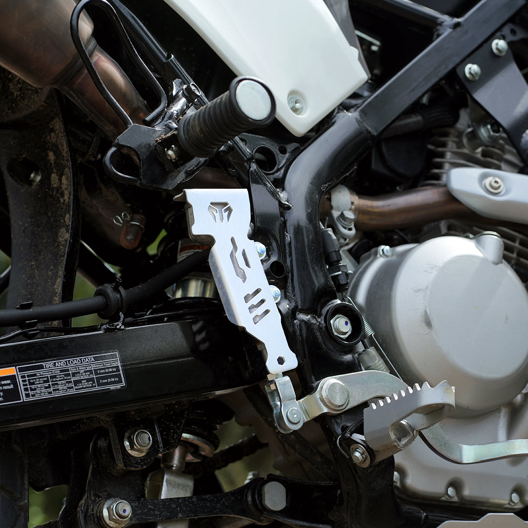 ALUMINIUM REAR MASTER CYLINDER GUARD FOR KAWASAKI KLX 230 | Moto Torque