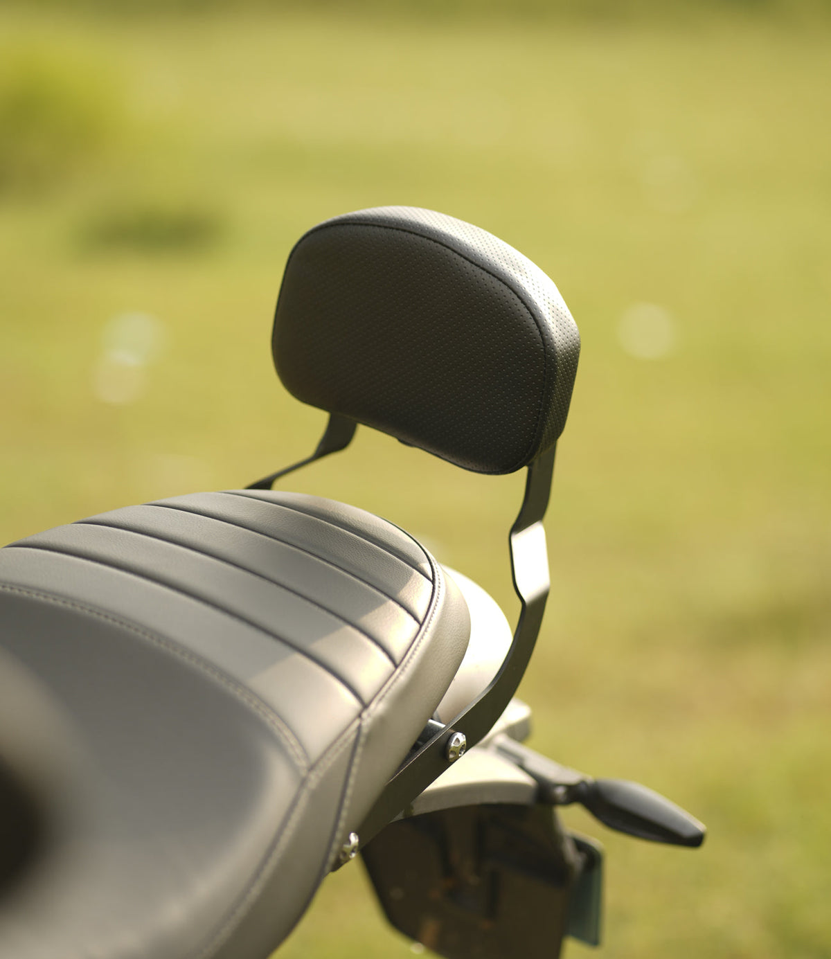 BACK REST FOR TRIUMPH SPEED 400 | Moto Torque