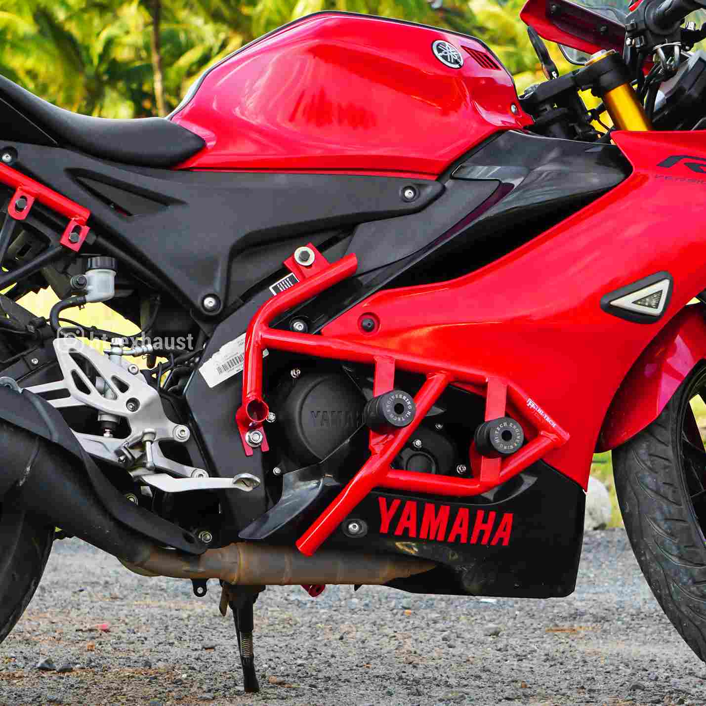Hi-Tech Crash Guard for Yamaha R15 V4 / R15M – Maximum Protection with Sporty Design