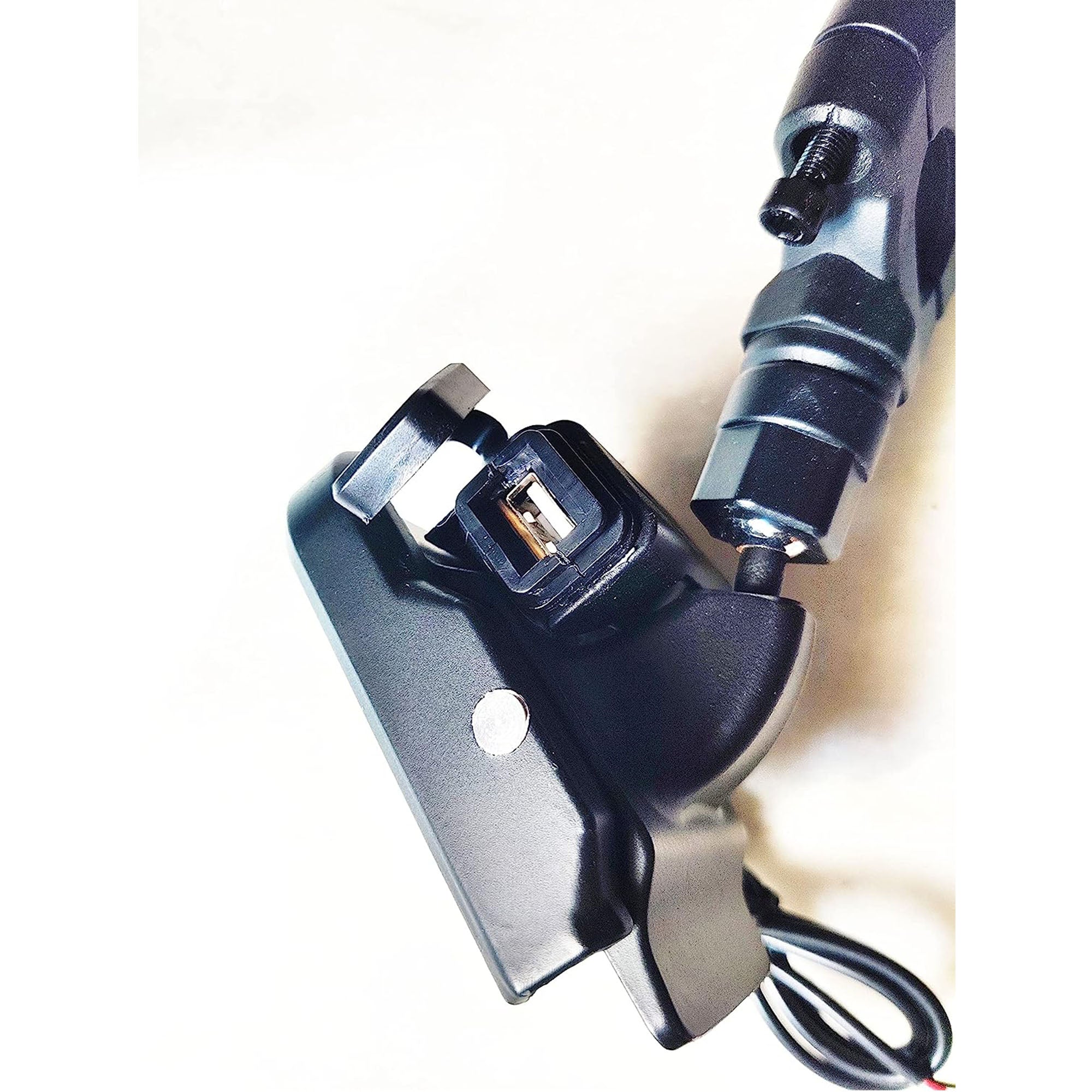 HJG USB Charger – Fast & Reliable Charging for Motorcycles